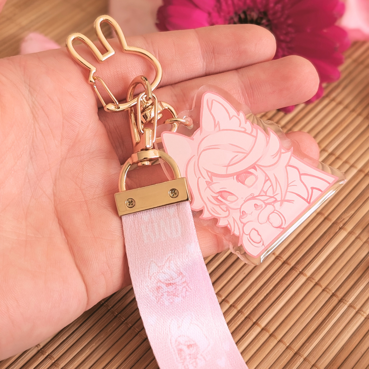 Rosa Schlüsselband mit Acryl Anhänger: "Wolf&Bunny"