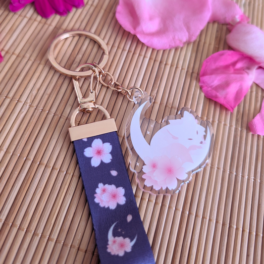 Graues Kirschblüten Schlüsselband mit Acryl Anhänger: "Kirschblütenwolf"